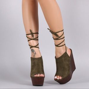 ✨SOLD✨Wild Diva Olive Green Suede Wrap Wedges✨